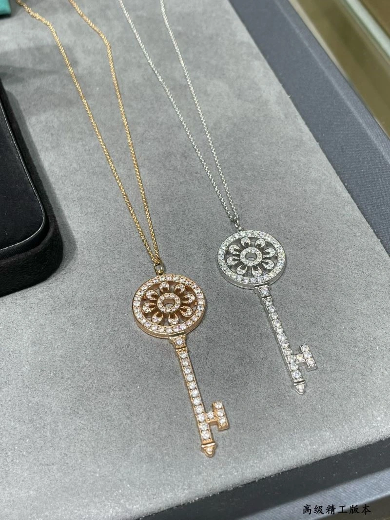 Snug Tiffany Necklaces 253106