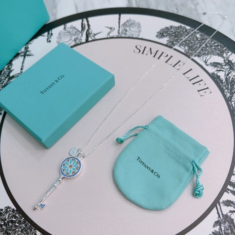 Tiffany Necklaces SoftTouch 253052