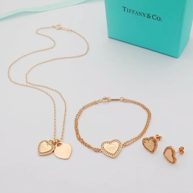 Functional Tiffany Necklaces 253033