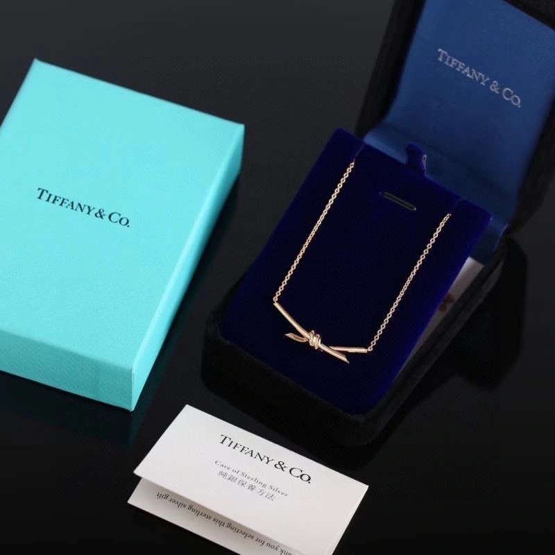 Tiffany Necklaces Seasonal 253017