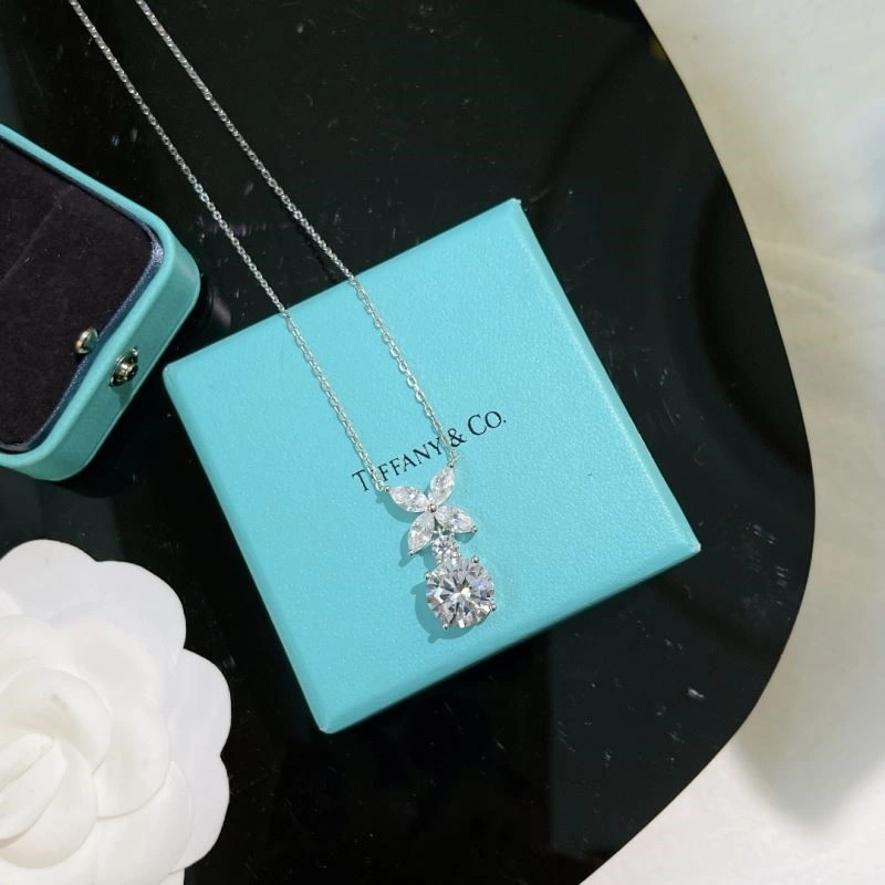 Tiffany Necklaces Effortless 253025