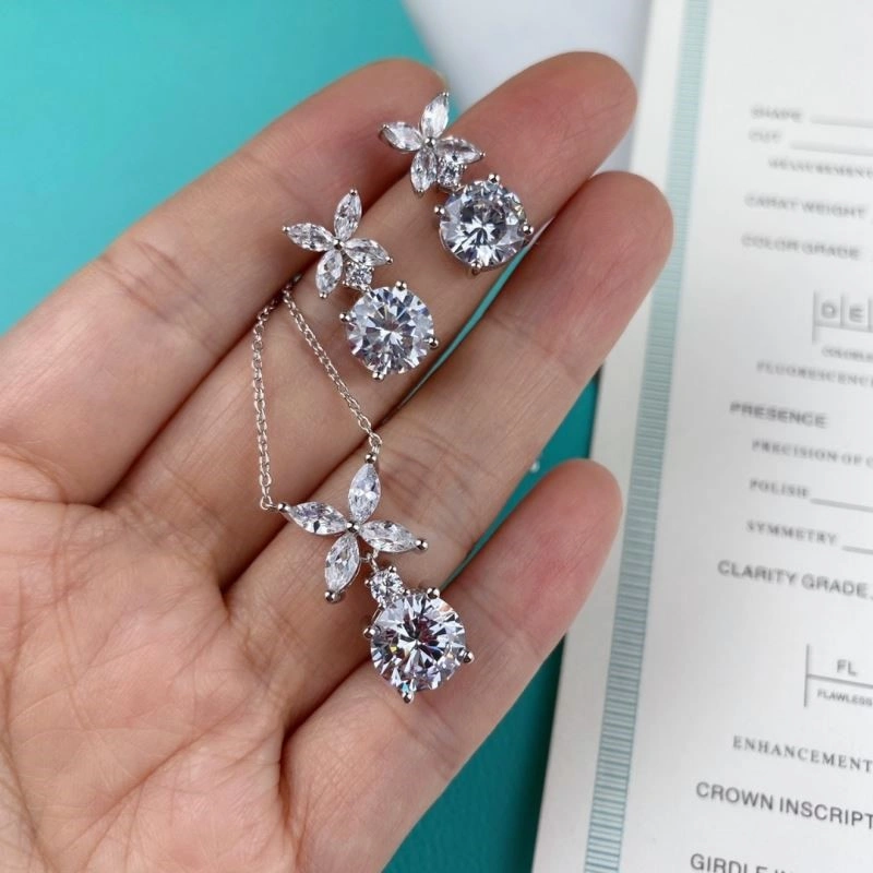 Compact Tiffany Necklaces 253000