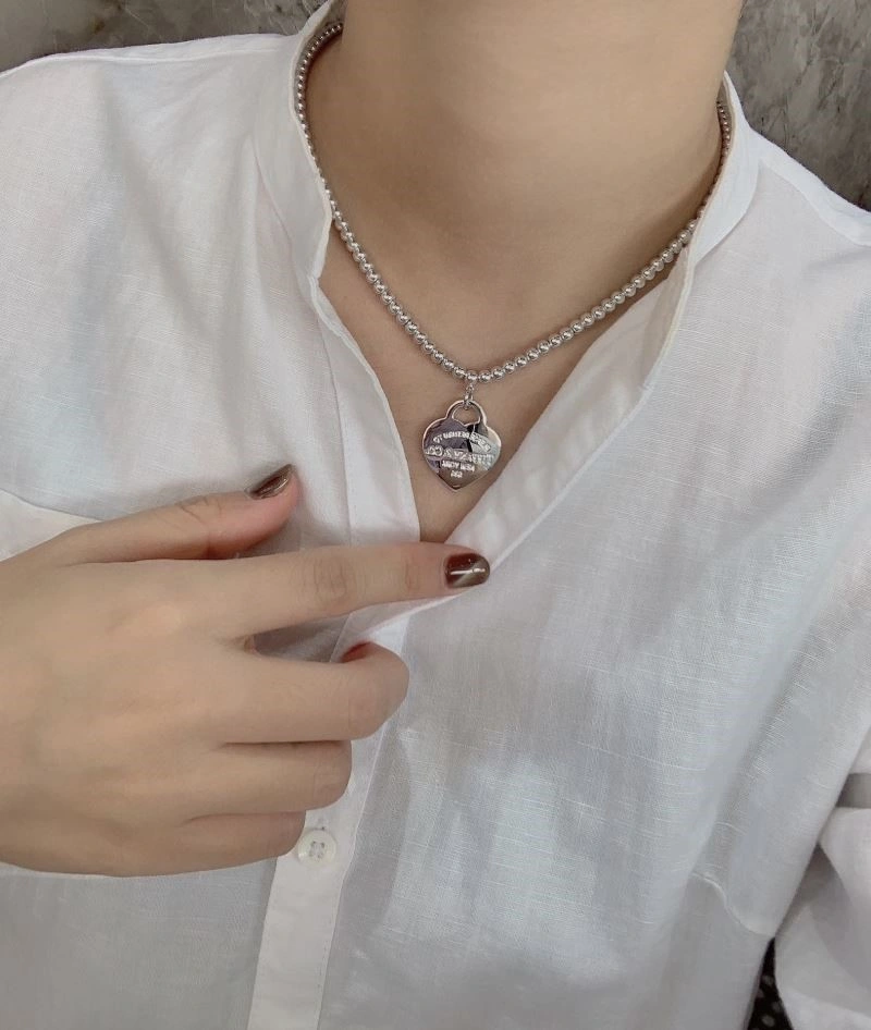 Effortless Tiffany Necklaces 252859
