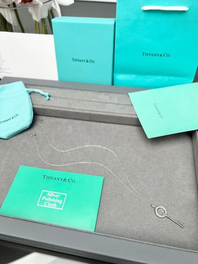 Comfortable Tiffany Necklaces 252867