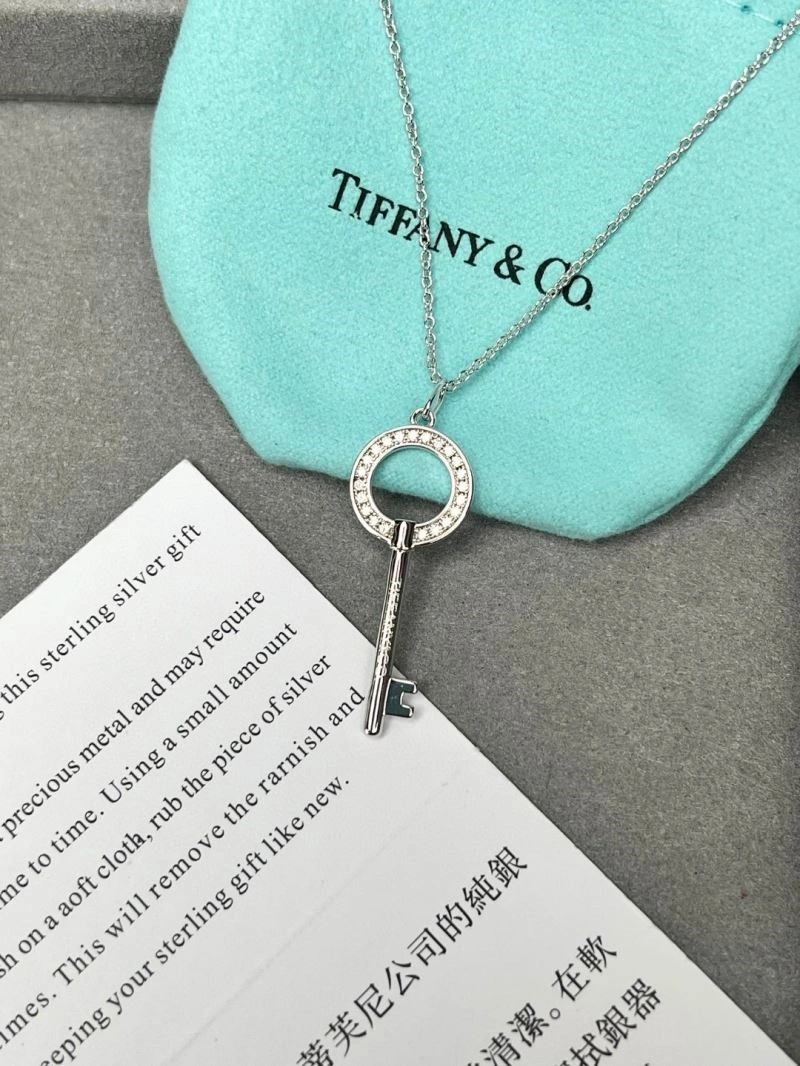 Comfortable Tiffany Necklaces 252867
