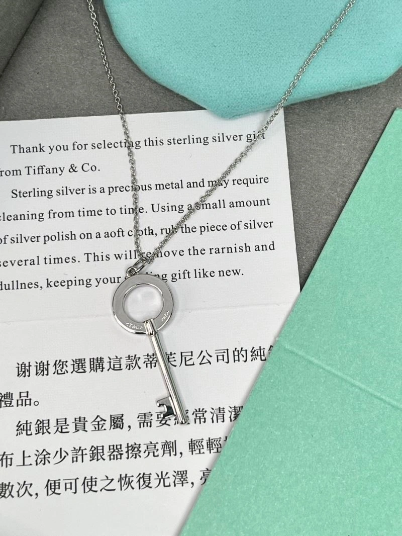 Comfortable Tiffany Necklaces 252867