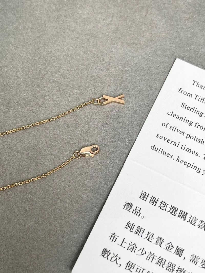 Sleek Tiffany Necklaces 252839