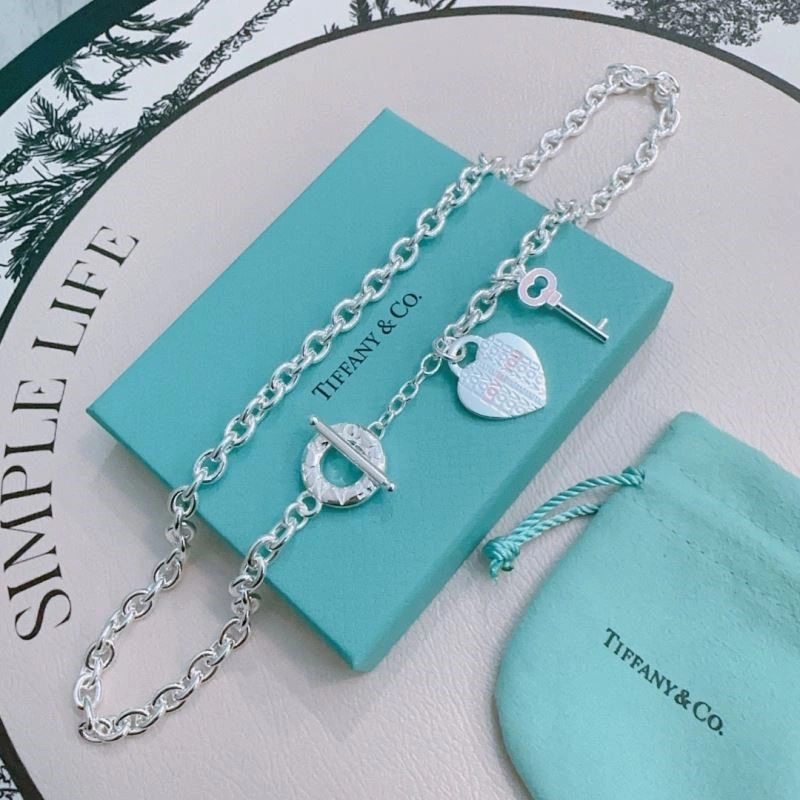 FreshLook Tiffany Necklaces 252833