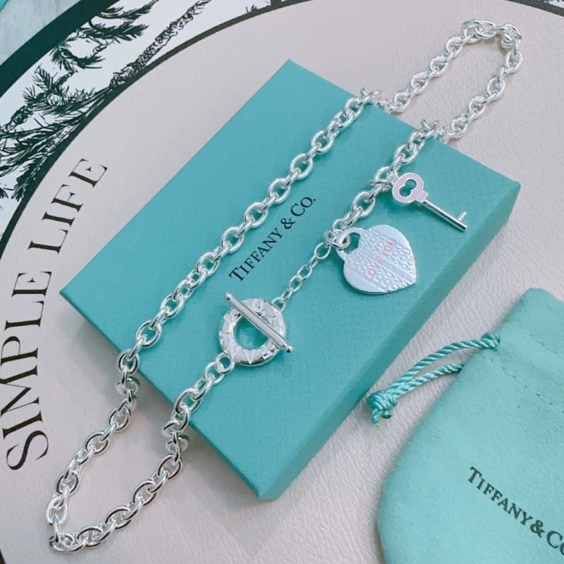 FreshLook Tiffany Necklaces 252833