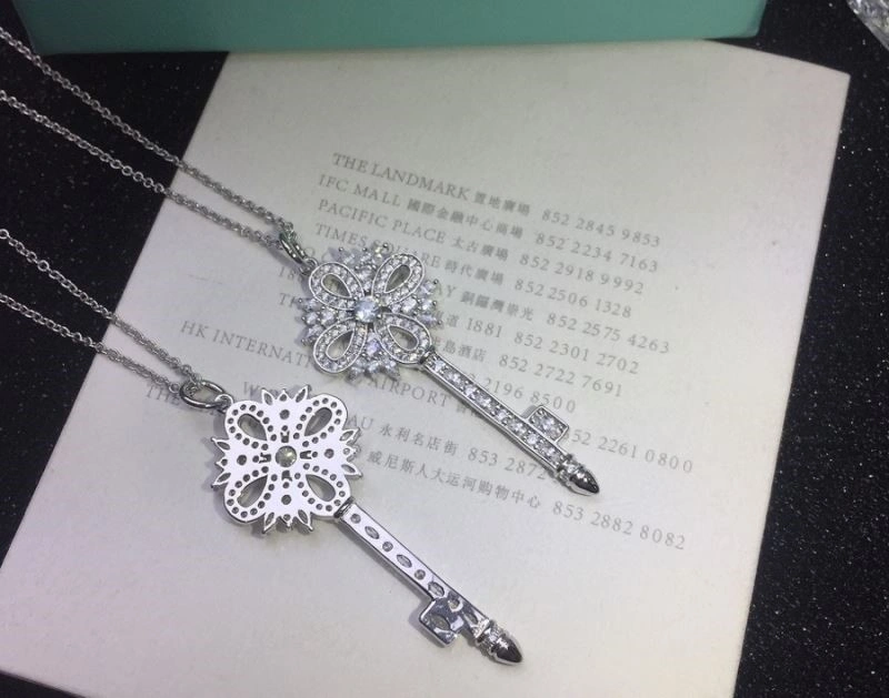 Versatile Tiffany Necklaces 252703