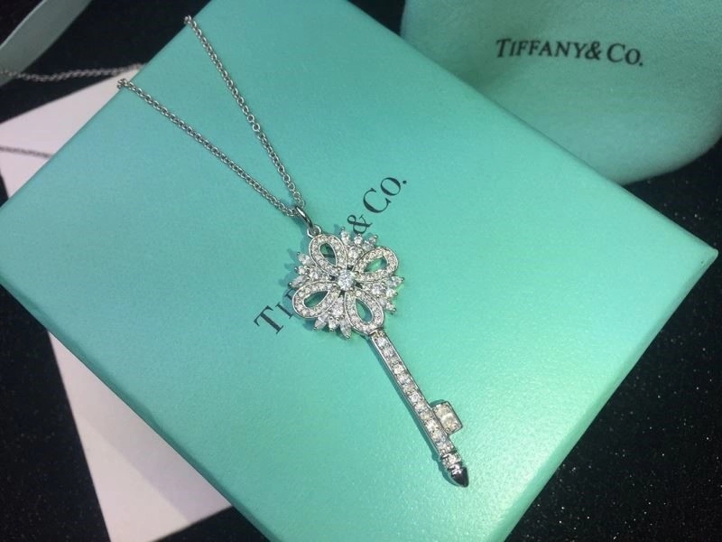 Versatile Tiffany Necklaces 252703