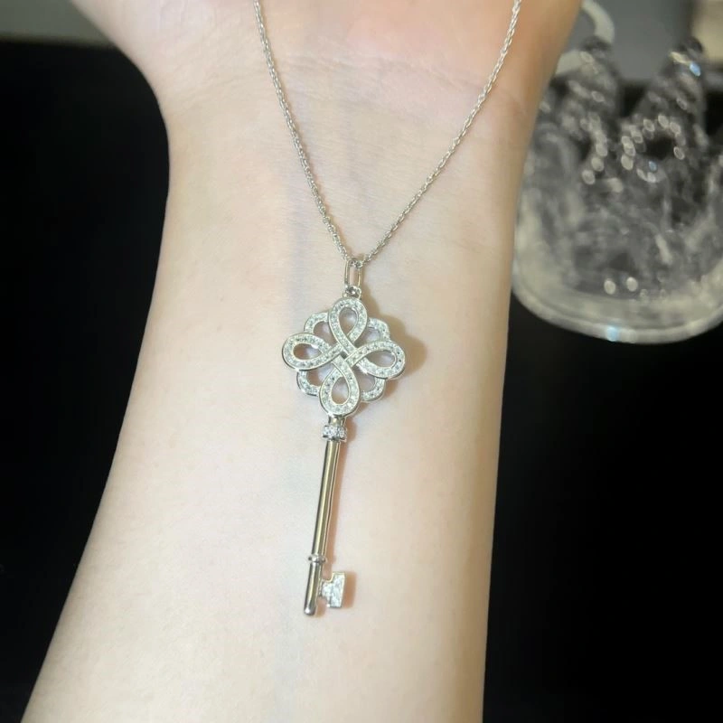 Flexible Tiffany Necklaces 252679