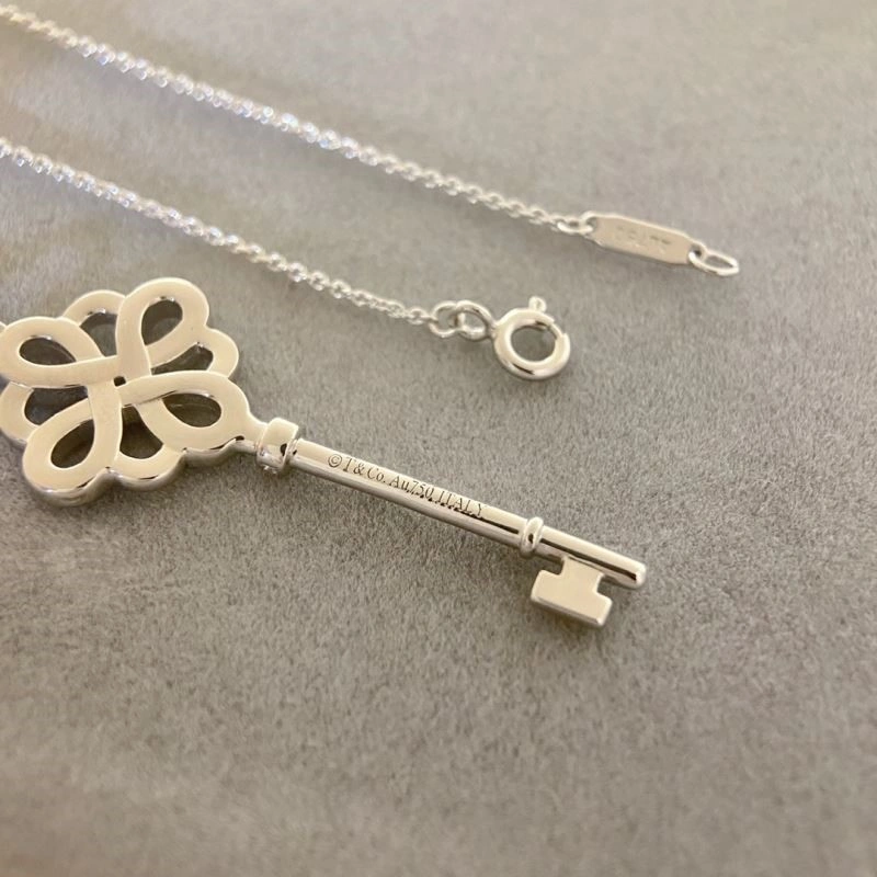 Flexible Tiffany Necklaces 252679