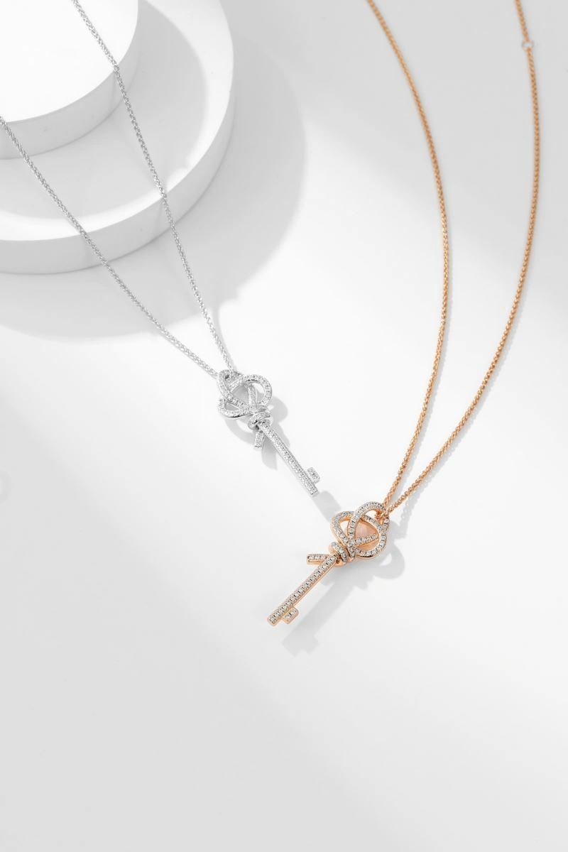 Snug Tiffany Necklaces 252678