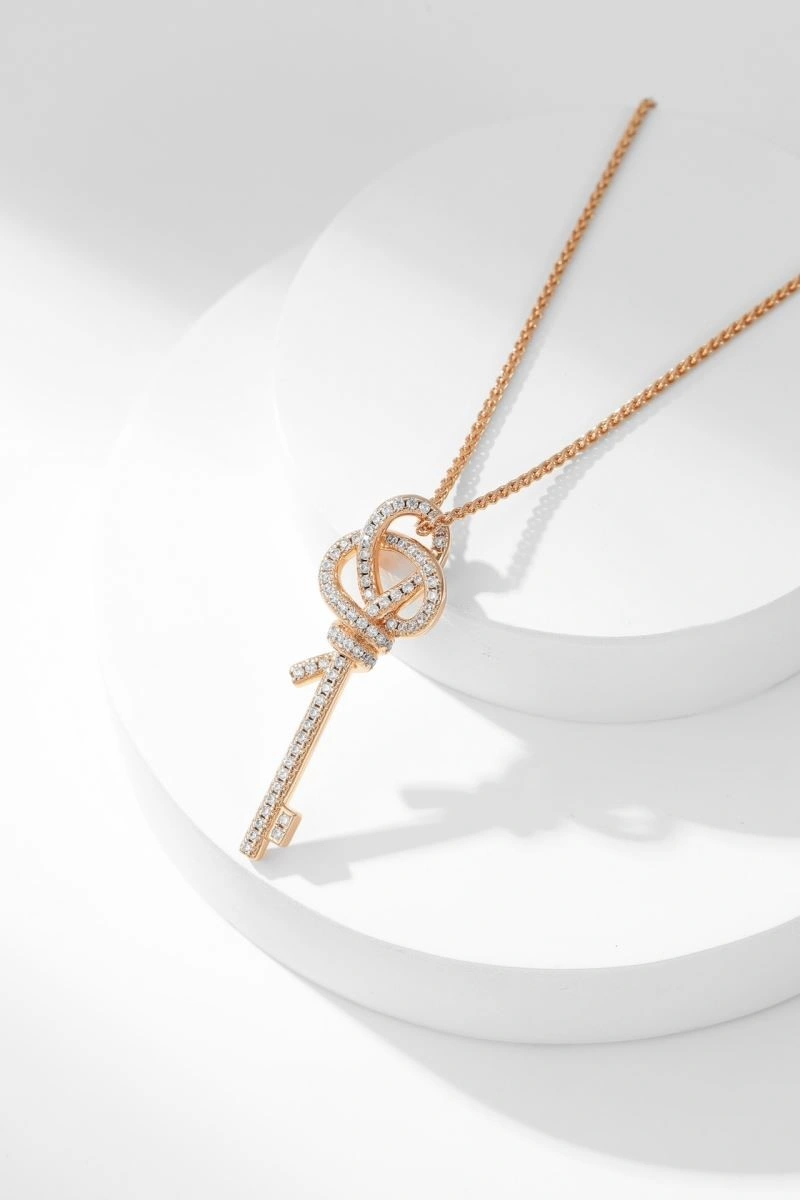 Snug Tiffany Necklaces 252678