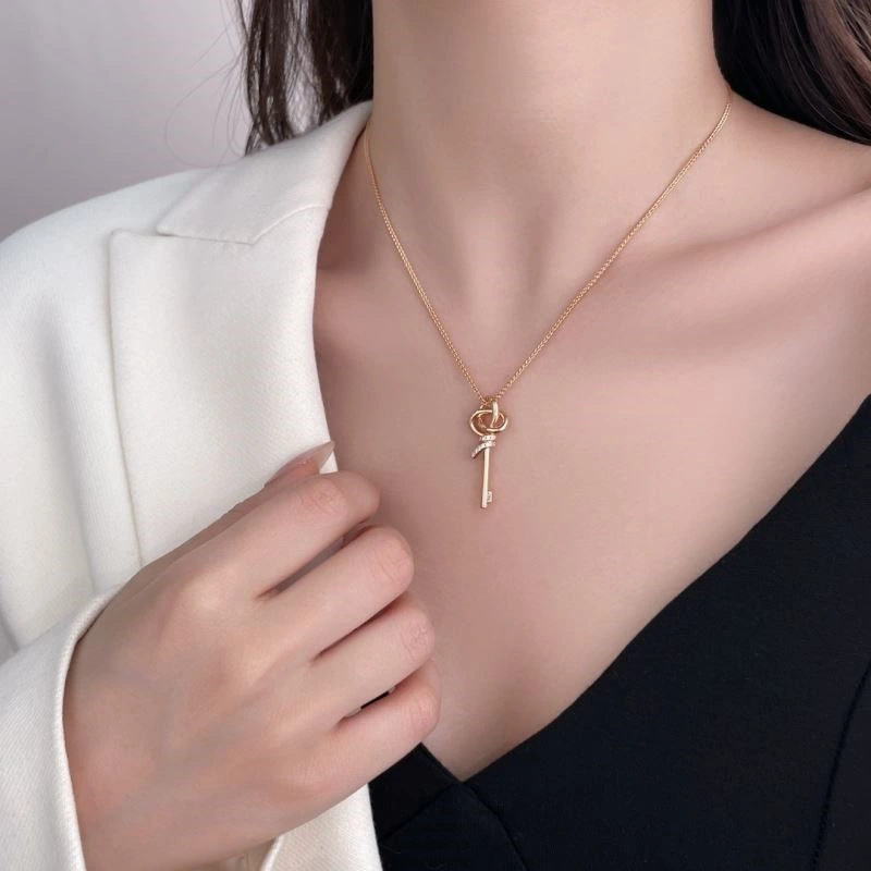 SunProtective Tiffany Necklaces 252677