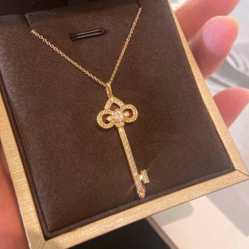 Stylish Tiffany Necklaces 252664