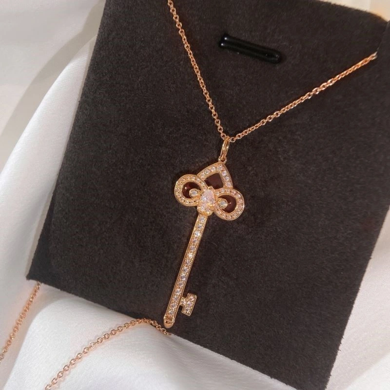 Stylish Tiffany Necklaces 252664