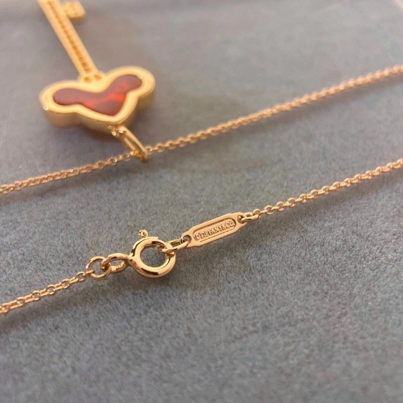 Stylish Tiffany Necklaces 252664