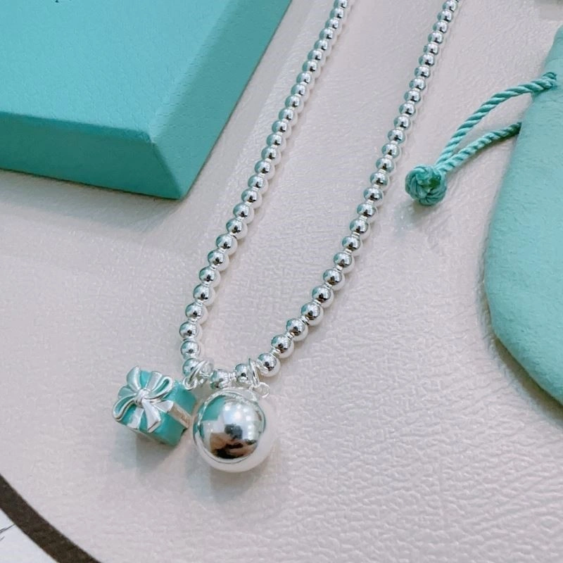 Elegant Tiffany Necklaces 252644