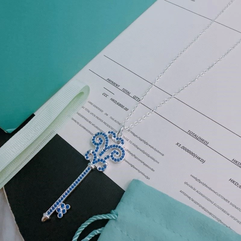 Comfortable Tiffany Necklaces 252643