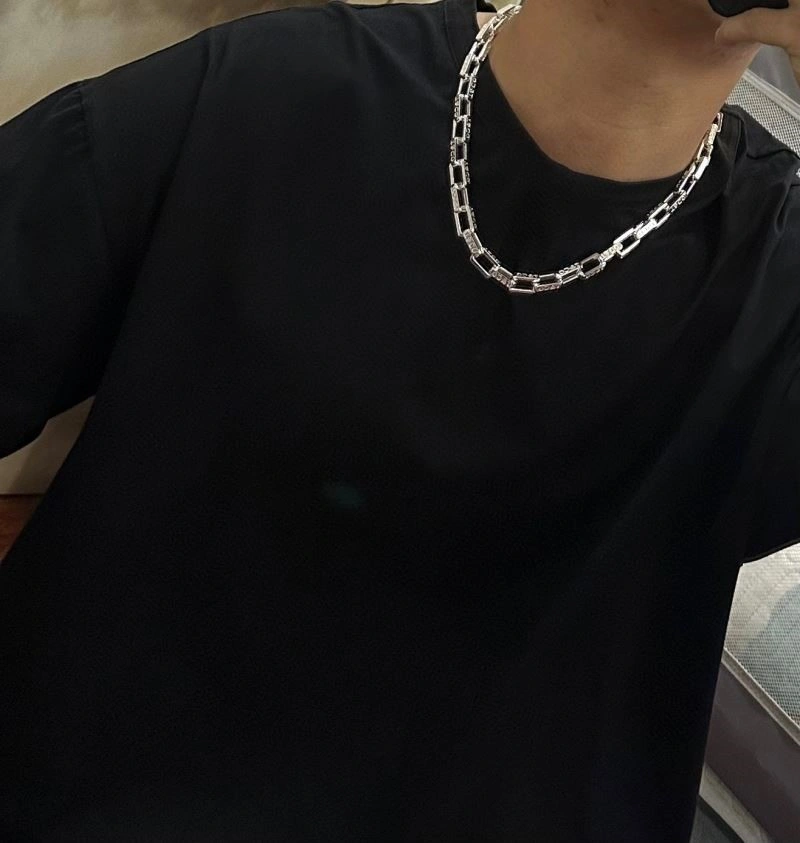 Tailored Tiffany Necklaces 252660