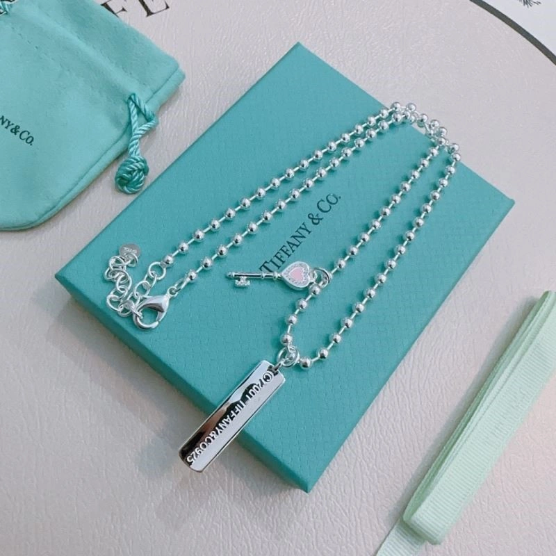 Tiffany Necklaces Effortless 252655