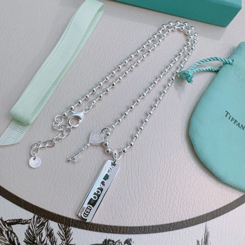Tiffany Necklaces Effortless 252655