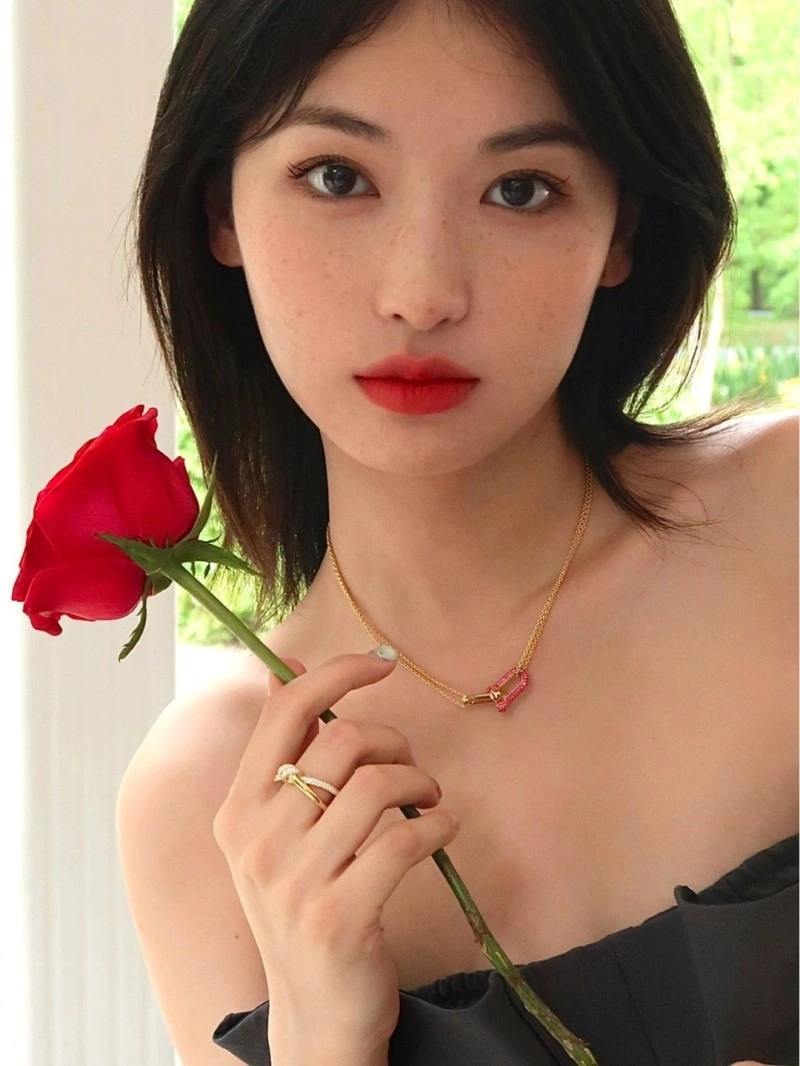 Stylish Tiffany Necklaces 252577