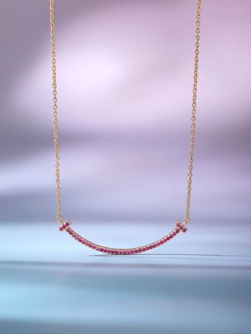 Bold Tiffany Necklaces 252570