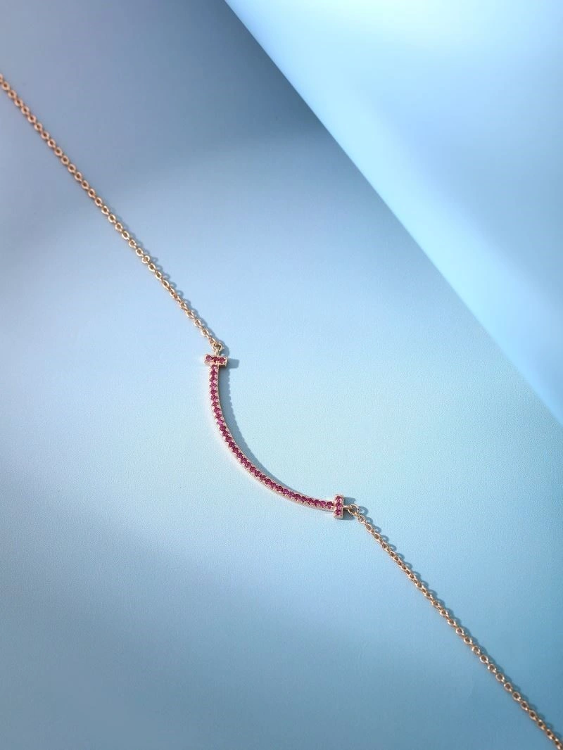 Bold Tiffany Necklaces 252570
