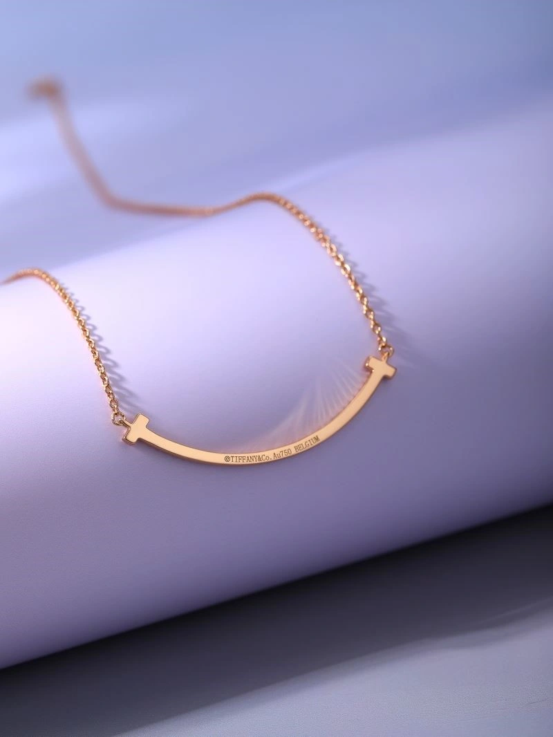 Bold Tiffany Necklaces 252570