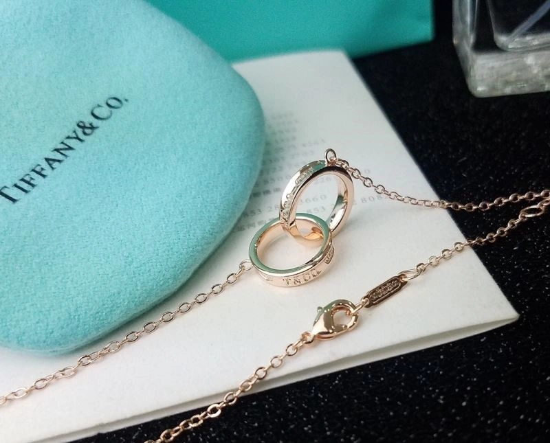 HighPerformance Tiffany Necklaces 252572