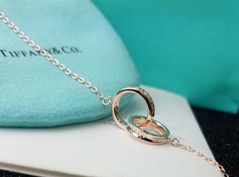 HighPerformance Tiffany Necklaces 252572