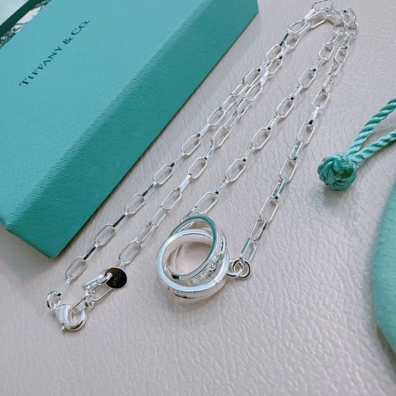 GoAnywhere Tiffany Necklaces 252578