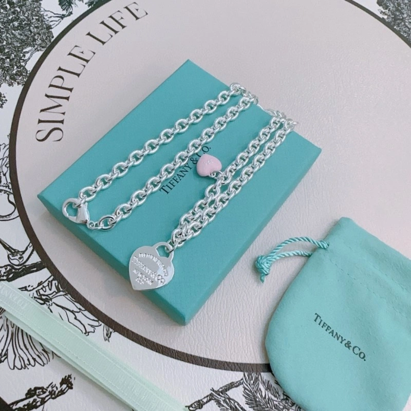Unisex Tiffany Necklaces 252518