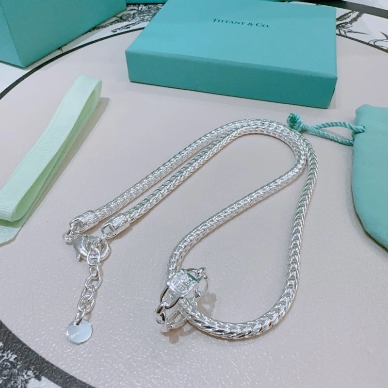 Classic Tiffany Necklaces 252532