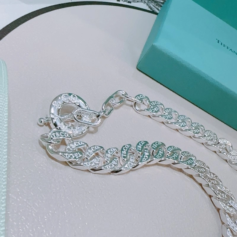 RelaxedFit Tiffany Necklaces 252534