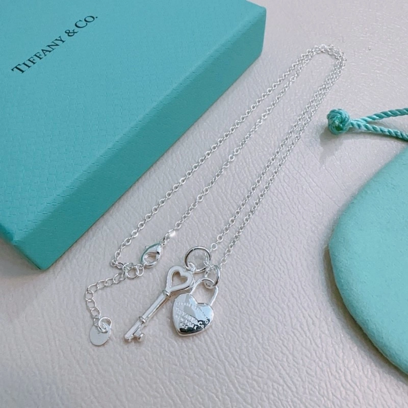 Tiffany Necklaces Compact 252519