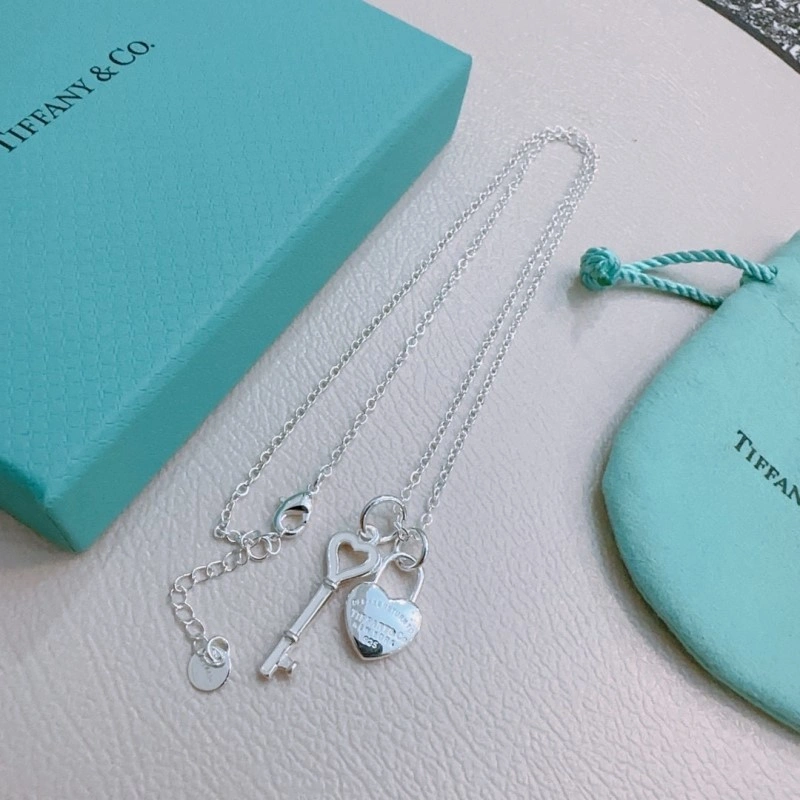 Tiffany Necklaces Compact 252519