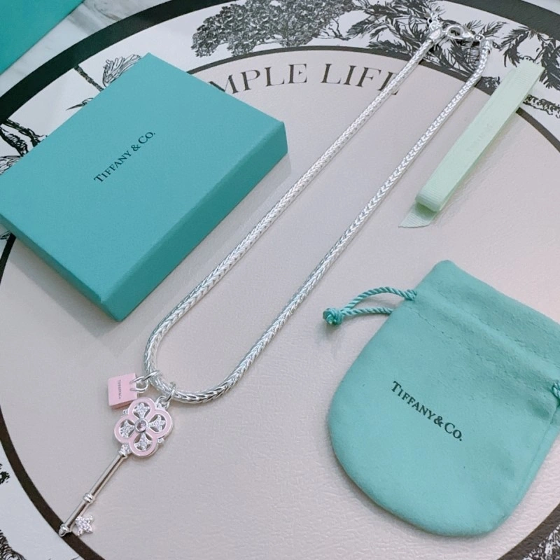 GoAnywhere Tiffany Necklaces 252530