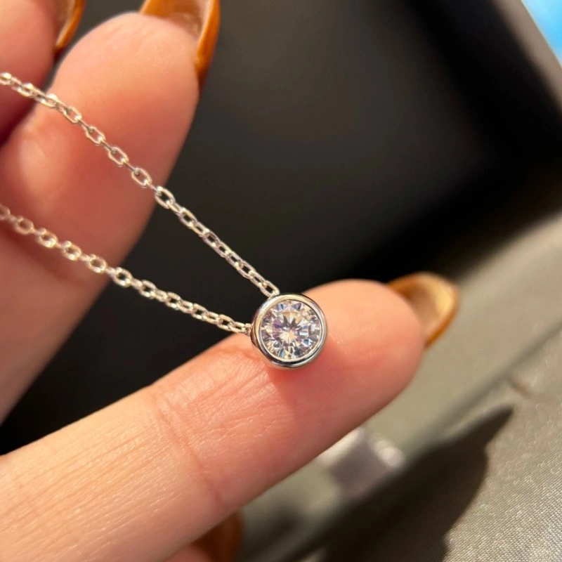 Sleek Tiffany Necklaces 252540