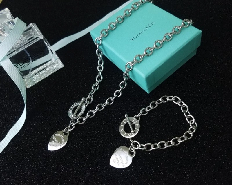 Tiffany Necklaces Refined 252344