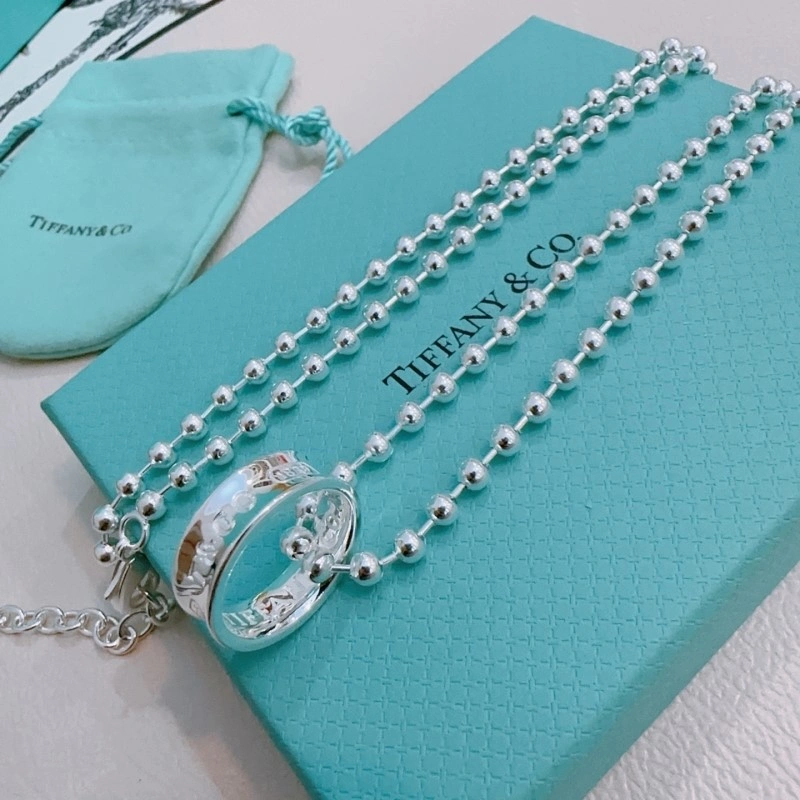 Effortless Tiffany Necklaces 252345