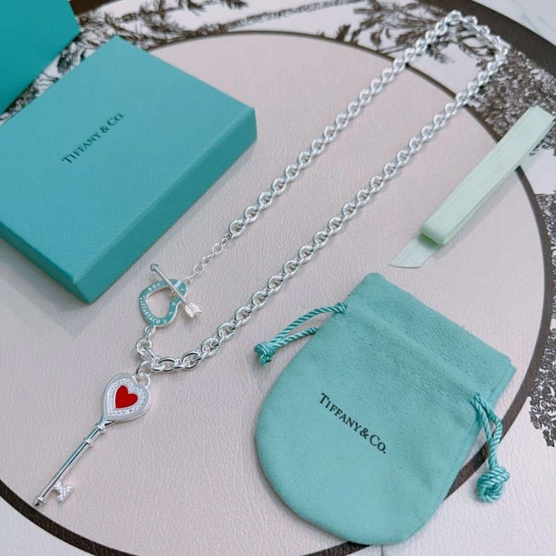 Tiffany Necklaces Lightweight 252337