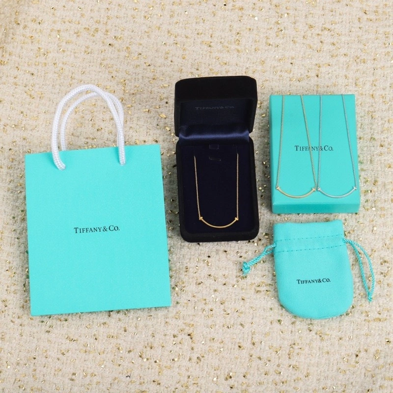 Versatile Tiffany Necklaces 252324