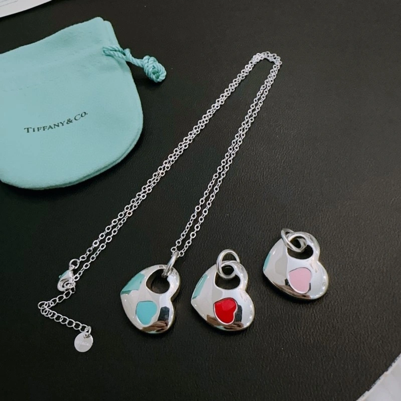 Tiffany Necklaces Sleek 252310