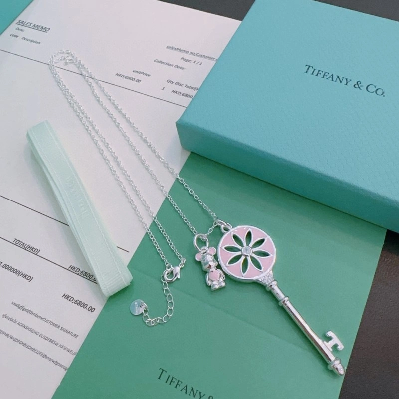 HighPerformance Tiffany Necklaces 252311