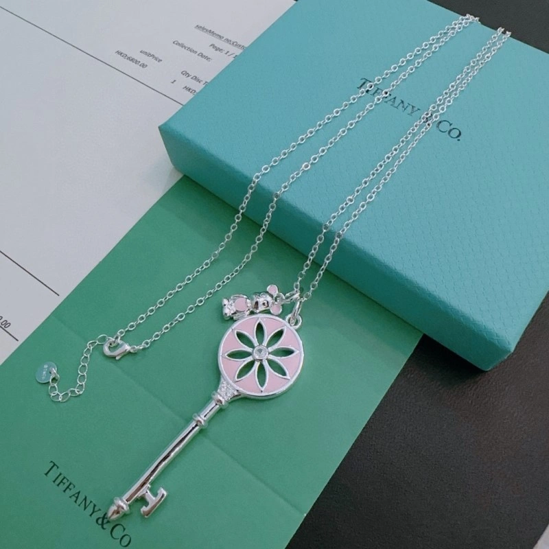 HighPerformance Tiffany Necklaces 252311