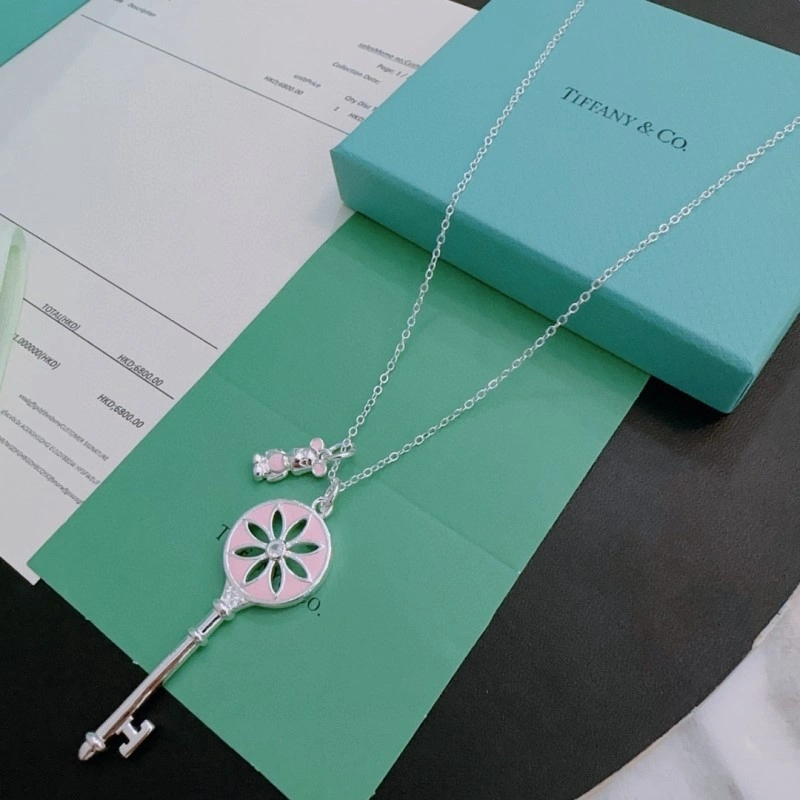 HighPerformance Tiffany Necklaces 252311